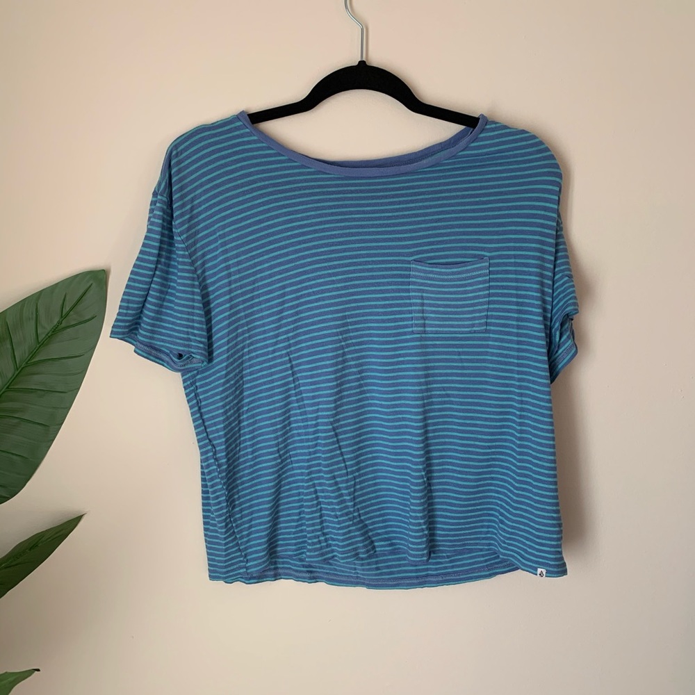 Volcom | Stripped Pocket tee size large